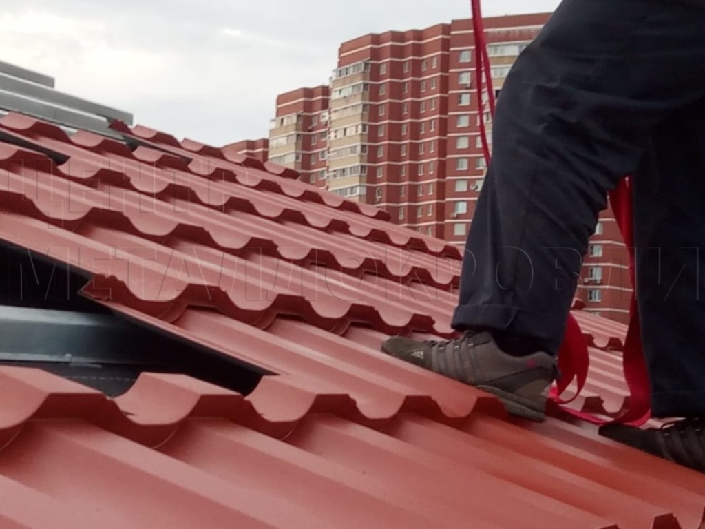 Металлочерепица Геркулес 8004 терракотовый Стальной Бархат от Центра Металлокровли в Пензе