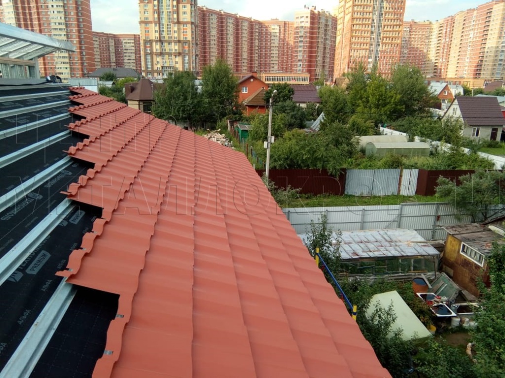 Металлочерепица Геркулес 8004 терракотовый Стальной Бархат от Центра Металокровли в Пензе
